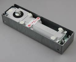   &raquo; Click to zoom ->