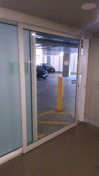   &raquo; Click to zoom ->