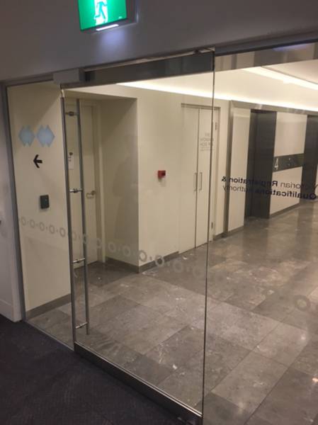   &raquo; Click to zoom ->