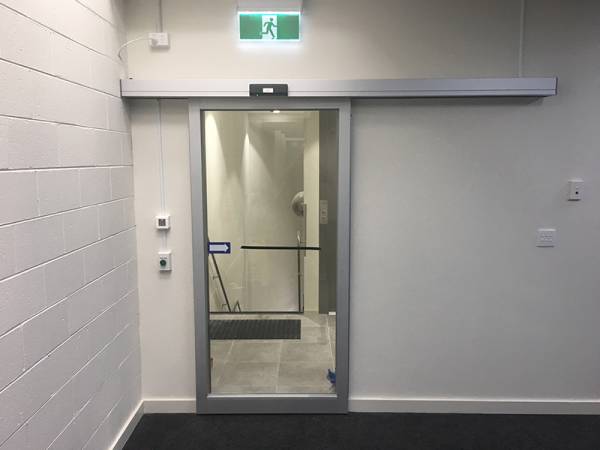   &raquo; Click to zoom ->