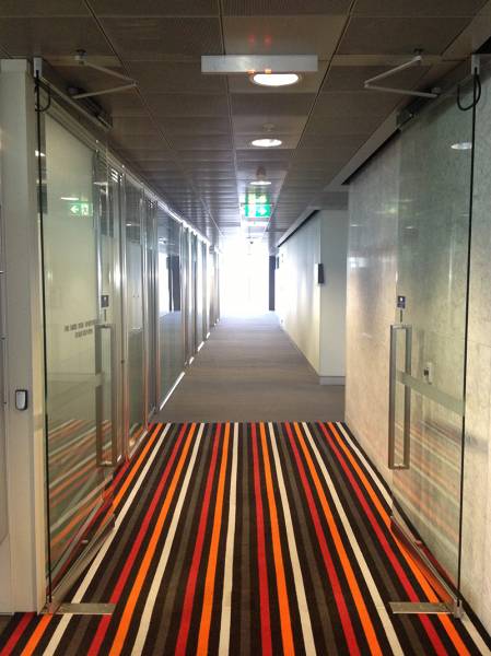   &raquo; Click to zoom ->