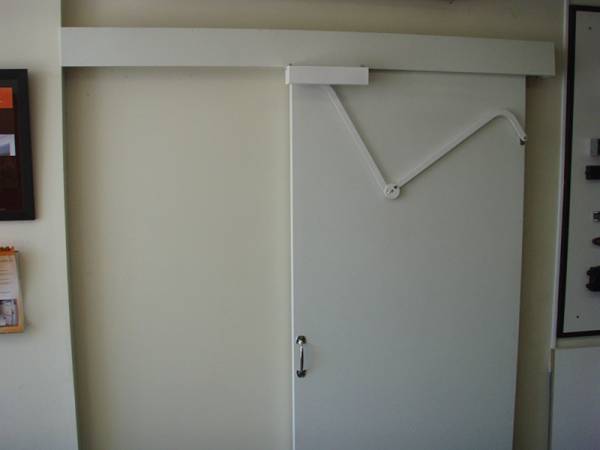   &raquo; Click to zoom ->