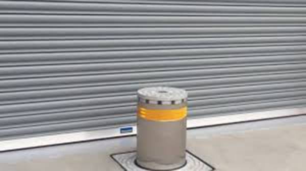   &raquo; Click to zoom ->